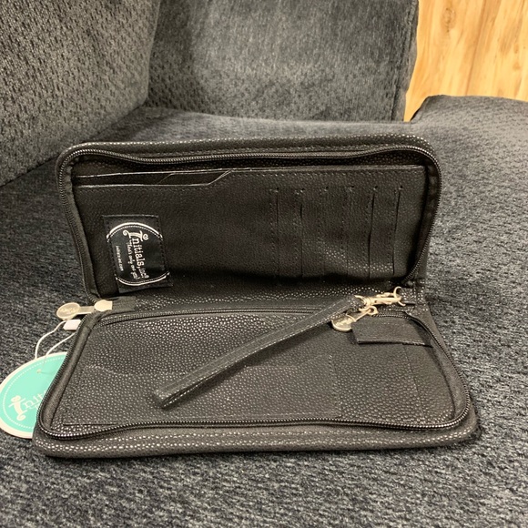 H3 Clutch Wallet - Picture 8 of 8